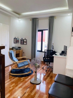 BÁN NHÀ 4 TẦNG LÔ GÓC HIỆN ĐẠI TẠI TRUNG TÂM PHỐ LẠCH TRAY.
NHÀ MẶT NGÕ PHỤ,Ô TÔ NHỎ HOẶC XE TẢI