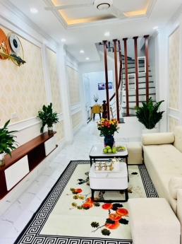 Bán nhà Kim Mã Ô TÔ ĐỖ CỬA - NGÕ THÔNG KINH DOANH 37m2 Giá 6.25 tỷ.