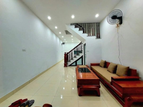 Hộ khẩu Hoàn Kiếm - 20m ra mặt phố - chủ cực thiện trí bán- nhà đẹp ở luôn chỉ 4 tỷ 550