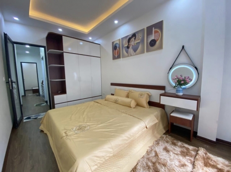 Bán nhà Kim Mã Ô TÔ ĐỖ CỬA - NGÕ THÔNG KINH DOANH 37m2 Giá 6.25 tỷ.
