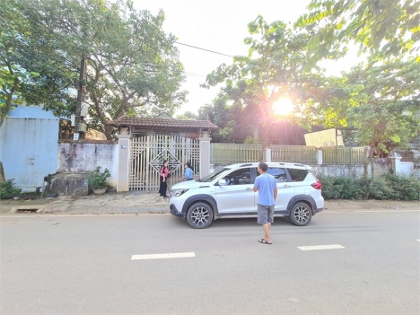 Bán đất Mộc Châu, 2 mặt tiền phố Hoa Ban gần chợ đêm, 502m2 giá 8,8 tỷ
