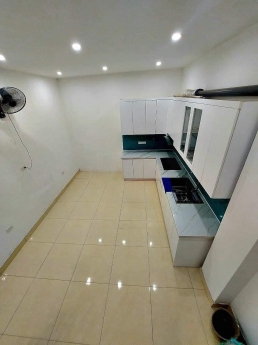 Hộ khẩu Hoàn Kiếm - 20m ra mặt phố - chủ cực thiện trí bán- nhà đẹp ở luôn chỉ 4 tỷ 550