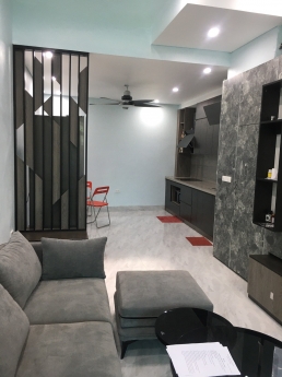 Bàn Nhà Long Biên 4 Tầng, 1 Tum Ngõ Xe 4 Bánh  Giá 3,8 Tỷ