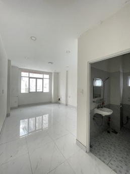 Nhà 4 tầng BTCT hẻm xe hơi Bình Thạnh,giảm gần 2 tỷ 70m2,chỉ 5.6 Tỷ.