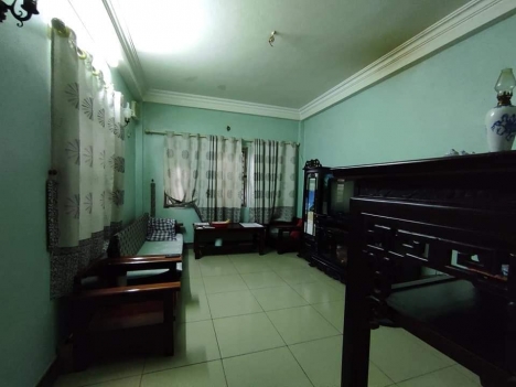 Bán nhà phố Nguyễn Văn Cừ, dân xây, lô góc, 3 thoáng ô tô đỗ cửa 42m nhỉnh 3 tỷ