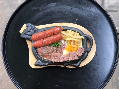 Thanh lý dụng cụ bán bò bit tet, bò né