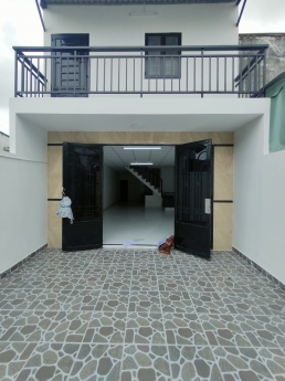 Bán tháo nhà Trường Thọ Thủ Đức. 108m2 HXH 2 tầng nhiều phòng. 5 tỷ 2 TL.