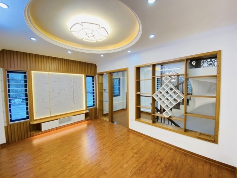 BÁN NHÀ PHỐ KHƯƠNG ĐÌNH QUẬN THANH XUÂN 45M2 5 TẦNG MT 4.7 GIÁ 6.6 TỶ NHÀ MỚI Ở NGAY LÔ GÓC