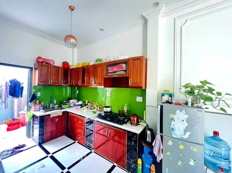 Nhỉnh 5 tỷ  sở hữu nhà phố hiện đại - full nội thất - Thị trấn Nhà Bè