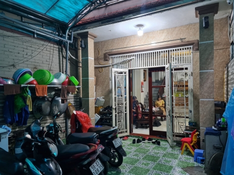 BÁN NHÀ BỒ ĐỀ - LONG BIÊN - 92 M2 X 4T - nhỉnh 7 tỷ - NHÀ ĐẸP, NGÕ 6M Ô TÔ ĐI THÔNG -