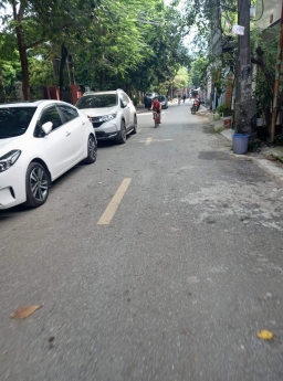 Bán Toà Nhà Văn Phòng DT:82m2, 6 tầng, Mt:7m, có Thang Máy  mặt phố ô tô tránh kinh doanh thuận lợi.