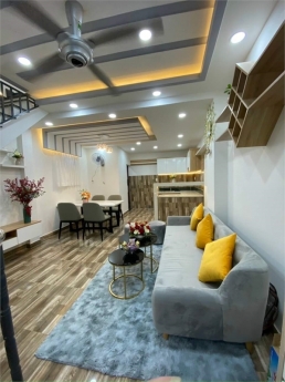 Nhỉnh 2 tỷ sở hữu nhà đẹp 40m - tặng full nội thất - P.Phú Mỹ - Quận 7