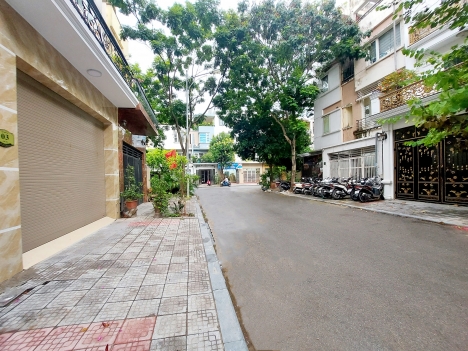 Bán nhà khu phân lô đài truyền hình VTV phố Nguyễn Công Hoan-Ba Đình-58m2x5T-9Tỷ