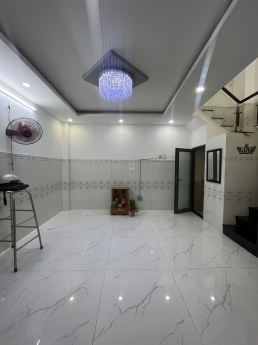 64m2, HXH , Rẻ 70T trên m2 Bán nhà Đường Lũy Bán Bích