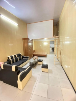 Bán Nhà Phố Lĩnh Nam, quận Hoàng Mai, Nhà Đẹp Ở Luôn, gần phố, Dt 35m, giá 1.25 Tỷ