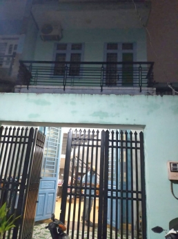 HXH NGỦ TRONG NHÀ, SÁT CHỢ, GẦN HƯƠNG LỘ 2, TL10, 6PHÚT QUA KHU VIP TÊN LỬA, SỔ VUÔNG VỨC, NHÀ