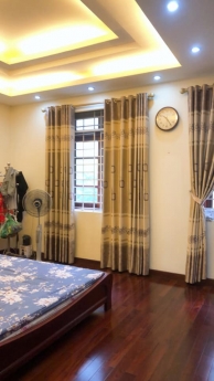 Hiếm, nhà Khương Hạ cách ô tô 5m, ngõ thông, dt 40m2x5t, mt 5m, nhỉnh 4 tỷ.