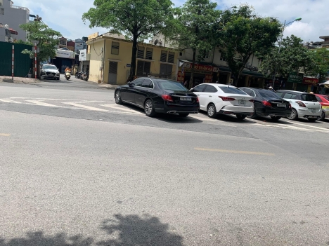 BÁN NHÀ NGUYỄN VĂN CỪ 70M - 4.4TỶ Ô TÔ NHỎ VÀO NHÀ.