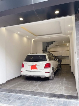 SIÊU HÓT NHÀ NGUYỄN SƠN 45M 5 TẦNG GARA Ô TÔ MERCEDES  NGÕ THÔNG CHỈ HƠN 5 TỶ