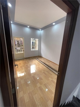 Bán Gấp Nhà , Nguyễn Hữu Thọ , Quận 7 , nhỉnh 4 tỷ