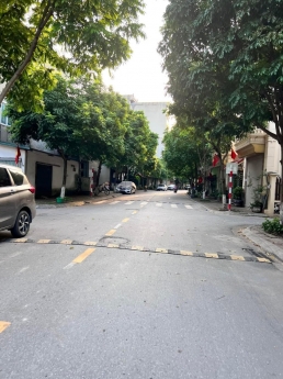 Cần bán Biệt thự Giang Biên 78m,3 tầng 7 tỷ