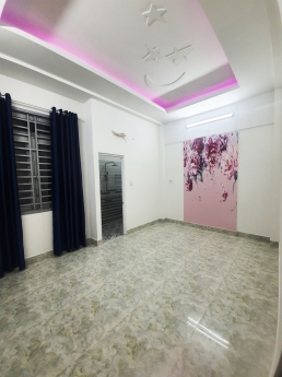 Bán nhà Nguyễn Ảnh Thủ, Quận 12- 60m2-5 tầng .Khu phân lô cực đẹp.