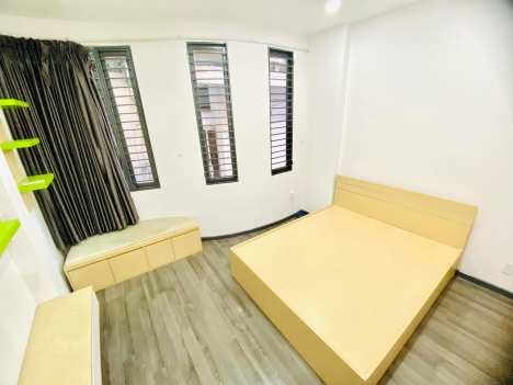 BÁN NHÀ GẤP NHÀ PHAN ĐĂNG LƯU - PHƯỜNG 3 - PHÚ NHUẬN- TDTS 120 M
2- 4 TẦNG BTCT- NGANG