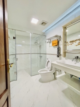 Bán nhà quận Hoàng Mai, đường Kim Đồng 73m, MT 5.5m, hơn 11 tỷ.