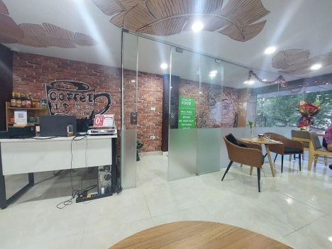 Toà nhà Nguyễn Phong Sắc diện tích 100m2 mặt tiền 5.2m xây 7 tầng thang máy giá chào 29.5 tỷ