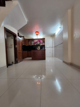 Gấp nhà đẹp Phan Kế Bính hộ khẩu vip Ba Đình ngõ thông thoáng rộng vài bước ra phố hàng xóm Lotte