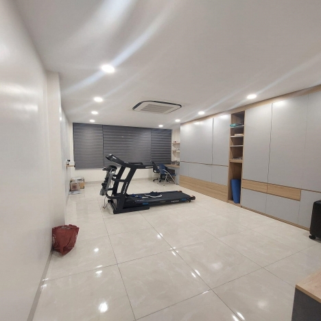Toà nhà Nguyễn Phong Sắc diện tích 100m2 mặt tiền 5.2m xây 7 tầng thang máy giá chào 29.5 tỷ