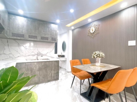 Siêu Hiếm, Nhà Điện Biên Phủ, 3 Tầng, 3 Ô Tô Tránh, Tặng Nội Thất Víp, chỉ 5 Tỷ nhỏ