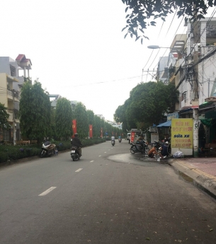 Bán Gấp MT Kinh Doanh Phước Bình Đỗ Xuân Hợp  Tp Thủ Đức DT 108 m2 Nhỉnh 10.8 tỷ