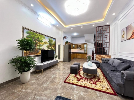 NHÀ ĐẸP,NỘI THẤT VÍP,Ô TÔ GẦN,KIM GIANG,HOÀNG MAI 40m*4T,MT4m,CHỈ 3,8 TỶ