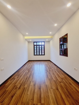 Bán nhà chính chủ Lò Đúc,Hai Bà Trưng, Dt 45m2,ô tô,kinh doanh,7 tỷ.