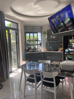 Bán nhà ở ngay Lô Góc 4 tầng 4pn 75m ngang 8m Hiệp Bình Chánh giá chỉ 7.3 tỷ