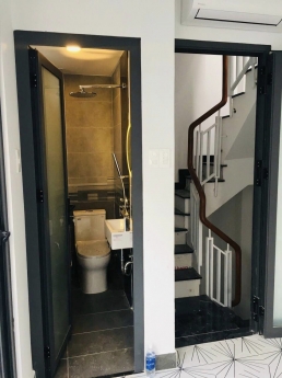 PHAN XÍCH LONG - NHÀ 5 TẦNG - ĐƯỜNG TRƯỚC NHÀ RỘNG - 4TY7