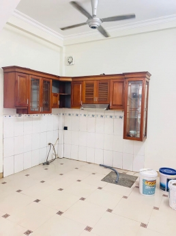 CẦU DIỄN-10M ra PHỐ-NHÀ 5 TẦNG 6 NGỦ-NHỈNH 3 TỶ