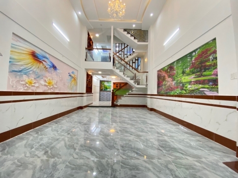 Bán nhà Nguyễn Ảnh Thủ, Quận 12- 60m2-5 tầng .Khu phân lô cực đẹp.