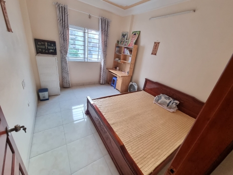 BÁN NHANH NHÀ TRIỀU KHÚC 48m2, 4 Tầng, Giá chỉ 3,6 Tỷ