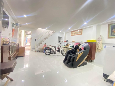 180m2 – Giá 9,1Tỷ(TL) – Hẻm xe tải- NGANG 9 x 20M – Đầu tư, giữ tiền