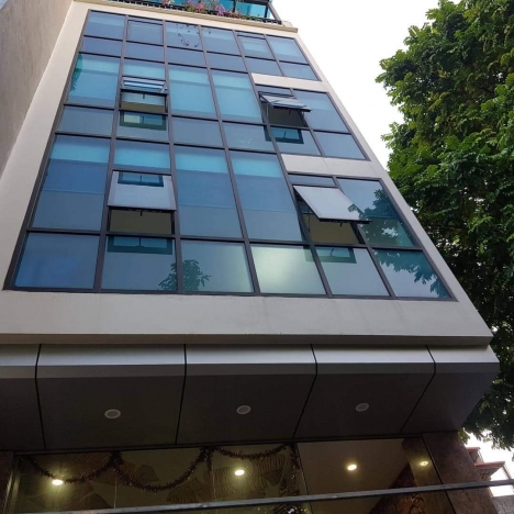 Bán nhà văn phòng gần khu đô thị việt hưng 82m2, 6 tầng, mt 7m, có Thang Máy  mặt phố ô tô tránh