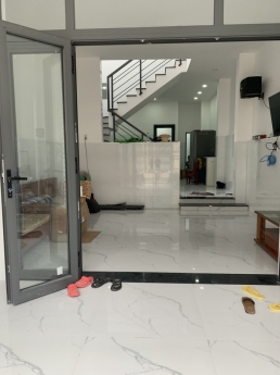 Bán Nhà 2 Tầng Ngay Chợ Ngô Đến, Vĩnh Phước. Đường 5m. Kinh Doanh Sầm Uất.