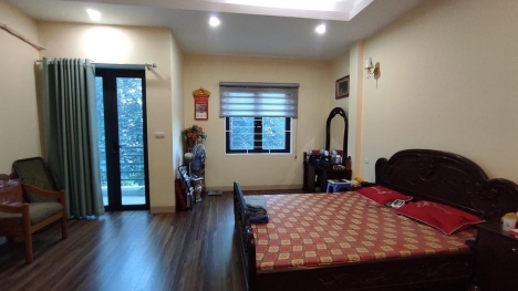 Ô tô đỗ cổng, Ngõ Nông, Nhà mới đẹp dân xây, Bán Nhà Ngọc Thụy 45m, 5tầng, 3,5 tỷ