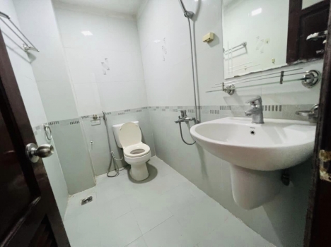 Bán nhà Lê Đức Thọ. Lô Góc - Ô Tô - Kinh Doanh. 45m2 giá chỉ 6.7 tỷ.