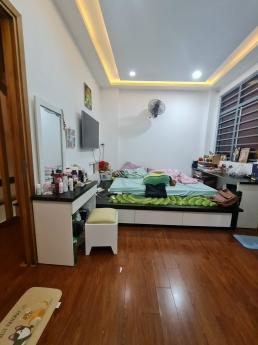 NGUYỄN CÔNG HOAN 33M2 - NGANG 5.3M - HẺM RỘNG - 5TY CÓ TL