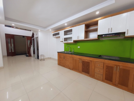 BÁN GẤP– Hoàng Đạo Thành – Thanh Xuân- 35m – 5 tầng – ngõ thông – ô tô – kinh doanh – nhỉnh 4 tỷ