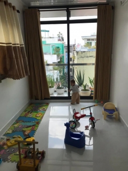 BÁN NHÀ NỞ HẬU 4.5M NGUYỄN KIỆM - DTS 75M2 - 4TY5 CÓ TL