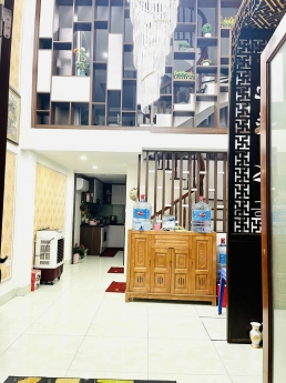 Bán gấp nhà đất phường Ô Chợ Dừa,Q,Đống Đa,Giá bán trên 5 tỷ,43mx5tầng,lô góc,để ở rất thích