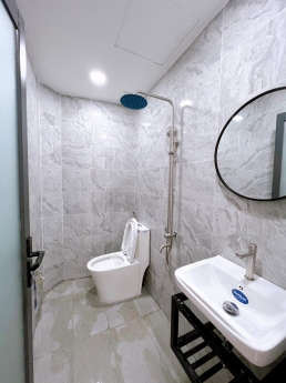 Gấp BÁN Nhà Lê Văn Sỹ PN - 30m2 - 2 Tầng - mới ở ngay - Tặng Full Nội Thất - Sát HXH - Chỉ 4.X Tỷ